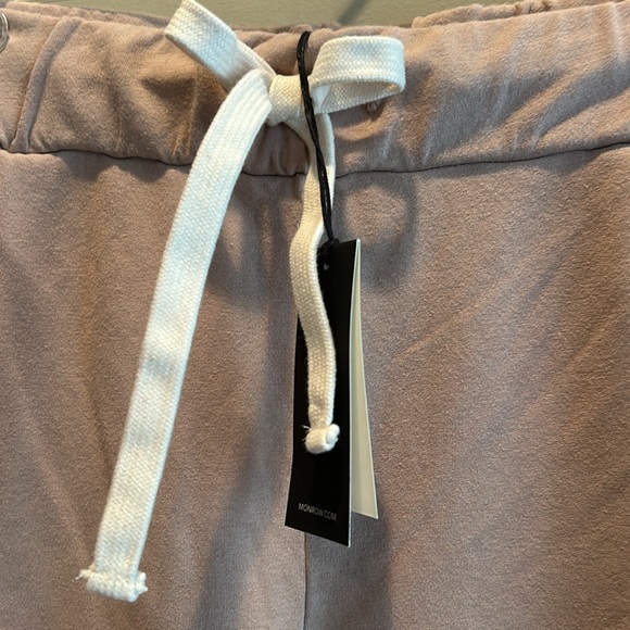 NWT, Monrow, Women’s loose fit lightweight sweatpants, elastic waist - Picture 4 of 8